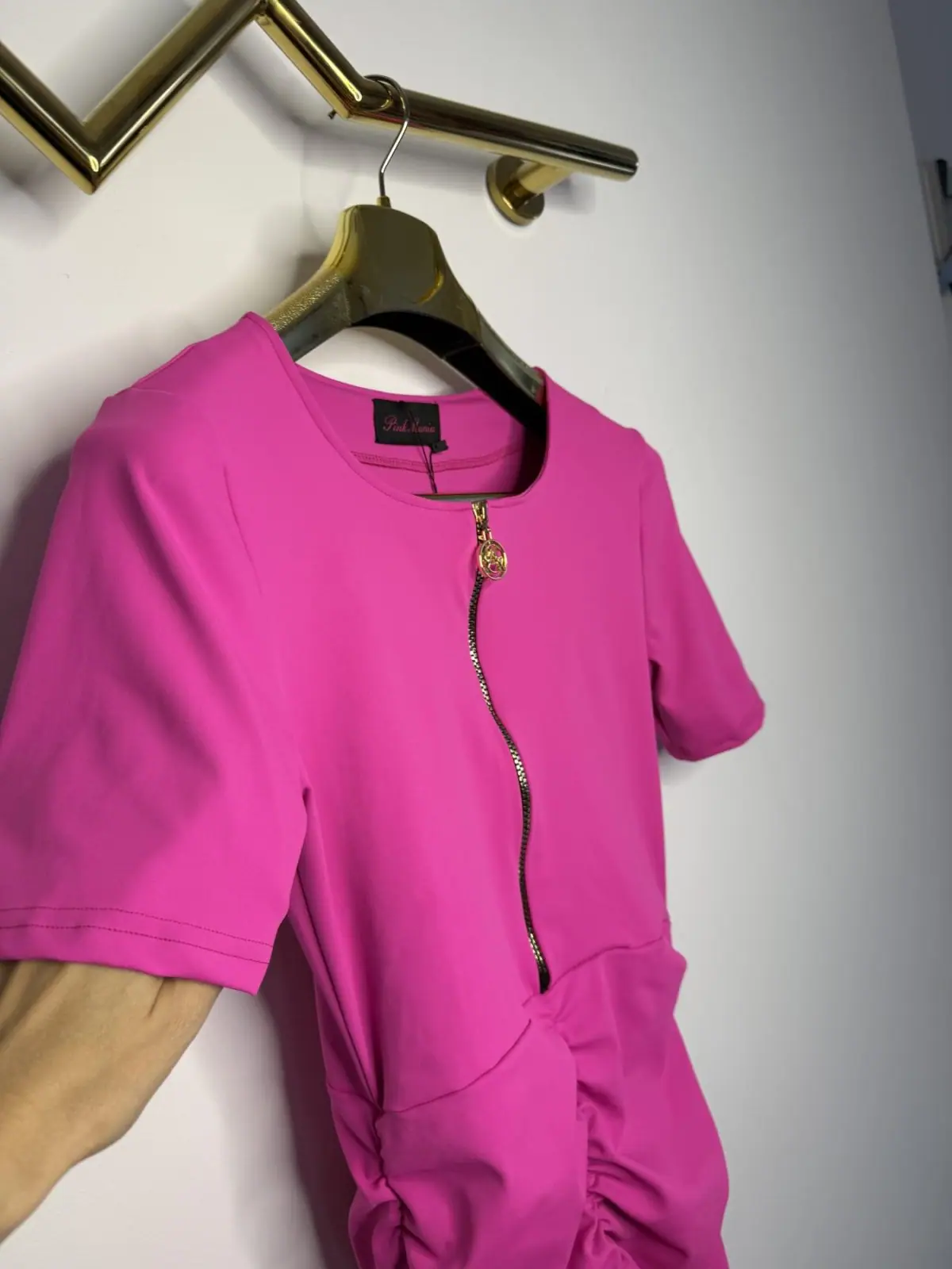 Sukienka różowa dopasowana Pink Mania Lola Bianka – miniatura 11 z 13