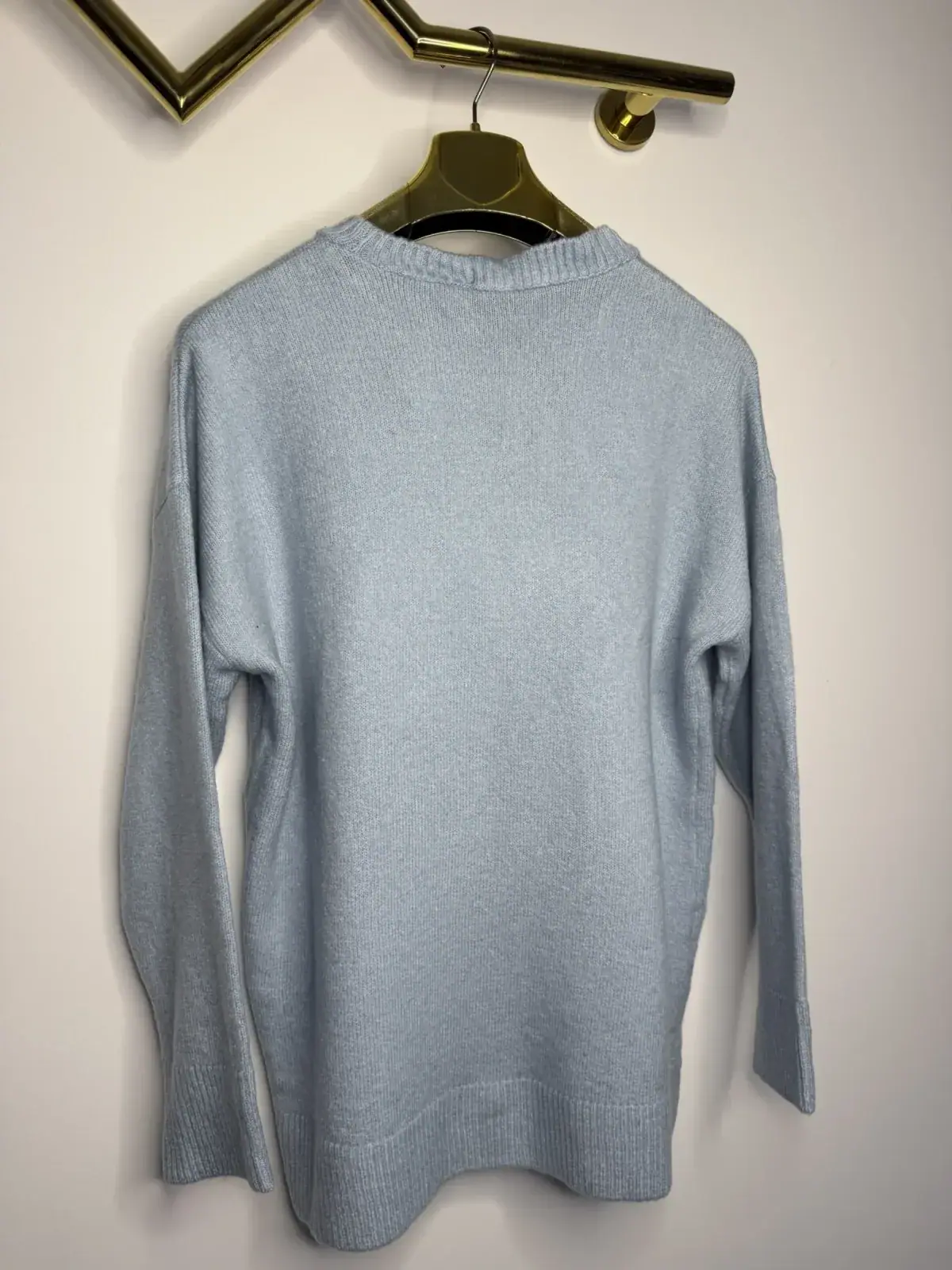 Sweter Lola Bianka niebieski labubu SALE – miniatura 9 z 10