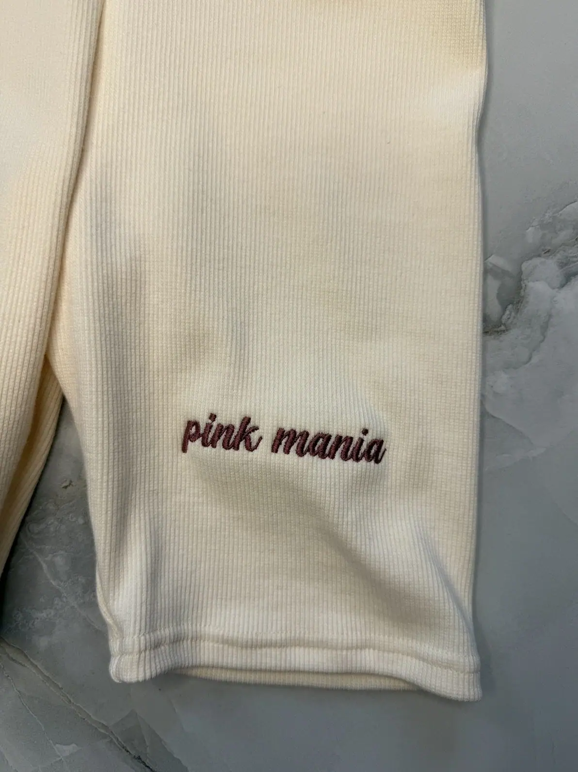 Kolarki Pink Mania leginsy kremowe krótkie – miniatura 3 z 8