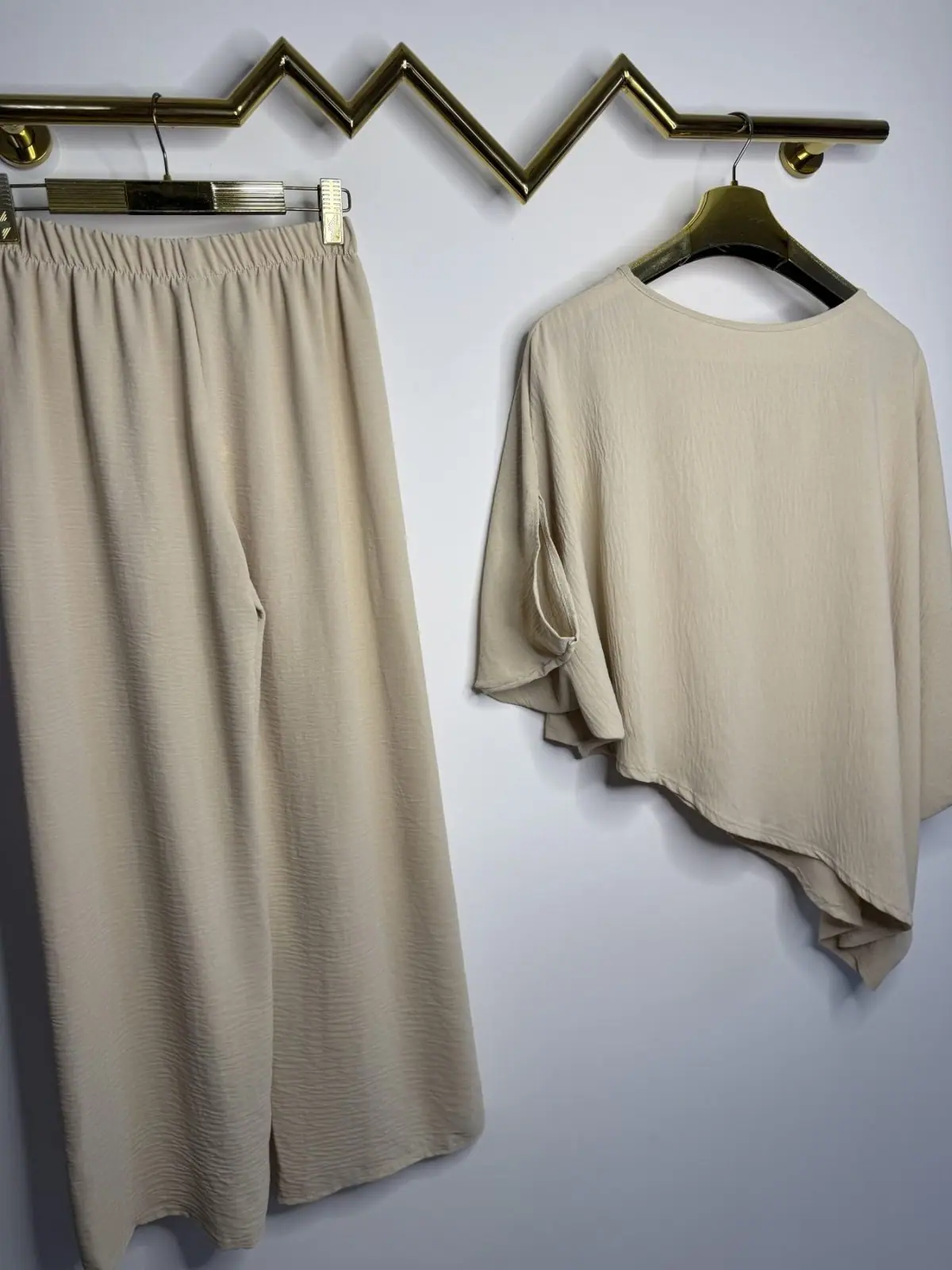 Komplet beżowy elegancki dres wygodny – miniatura 14 z 14