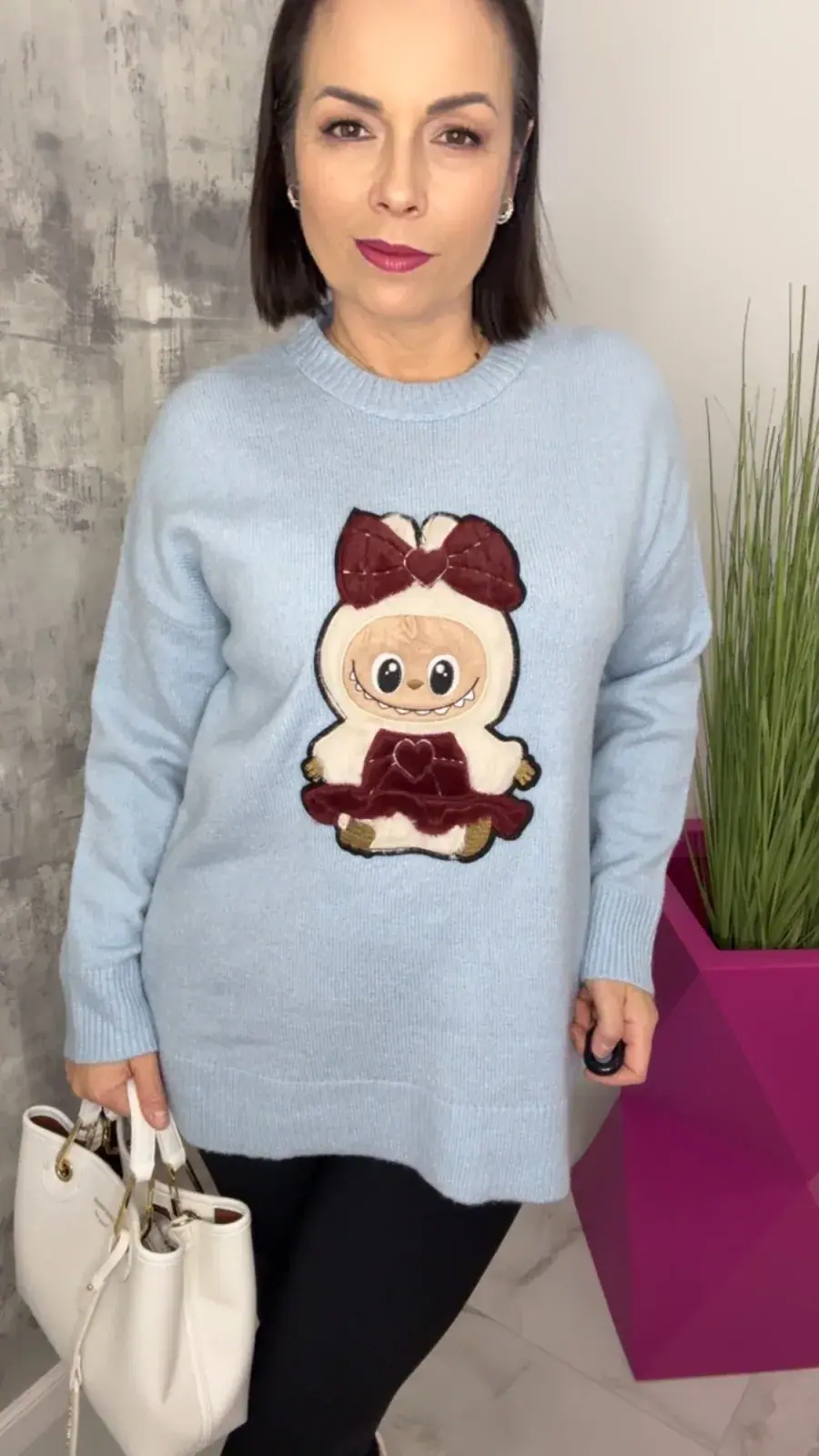 Sweter Lola Bianka niebieski labubu SALE – miniatura 6 z 10