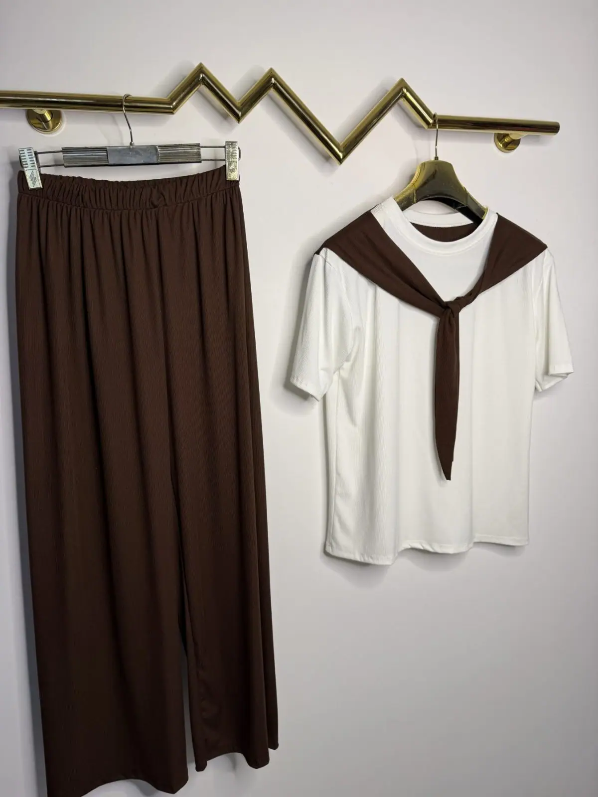 Dres brązowy elegancki komplet wygodny – miniatura 9 z 12