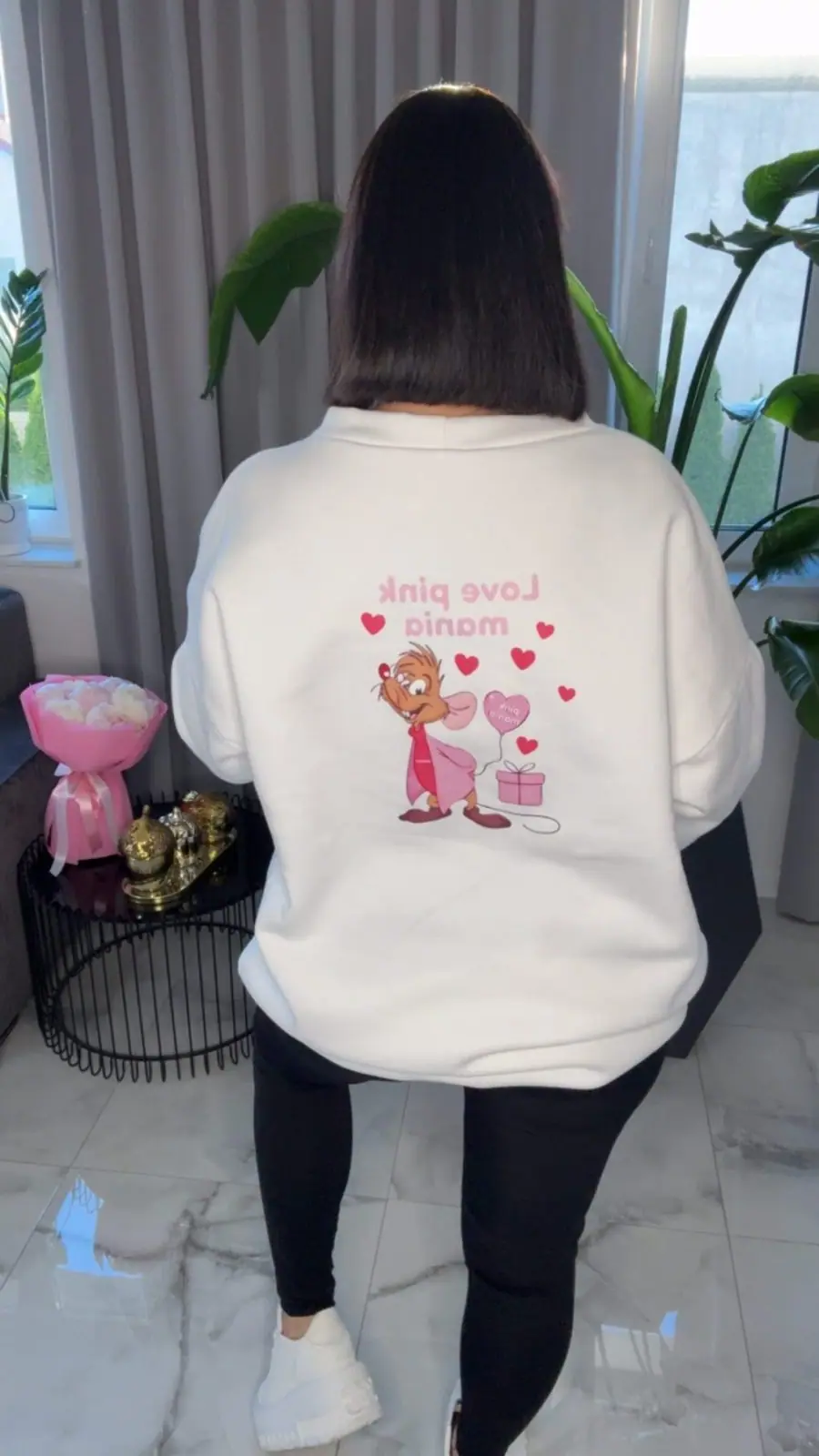 Bluza biała Pink Mania długa cieplutka – miniatura 4 z 12
