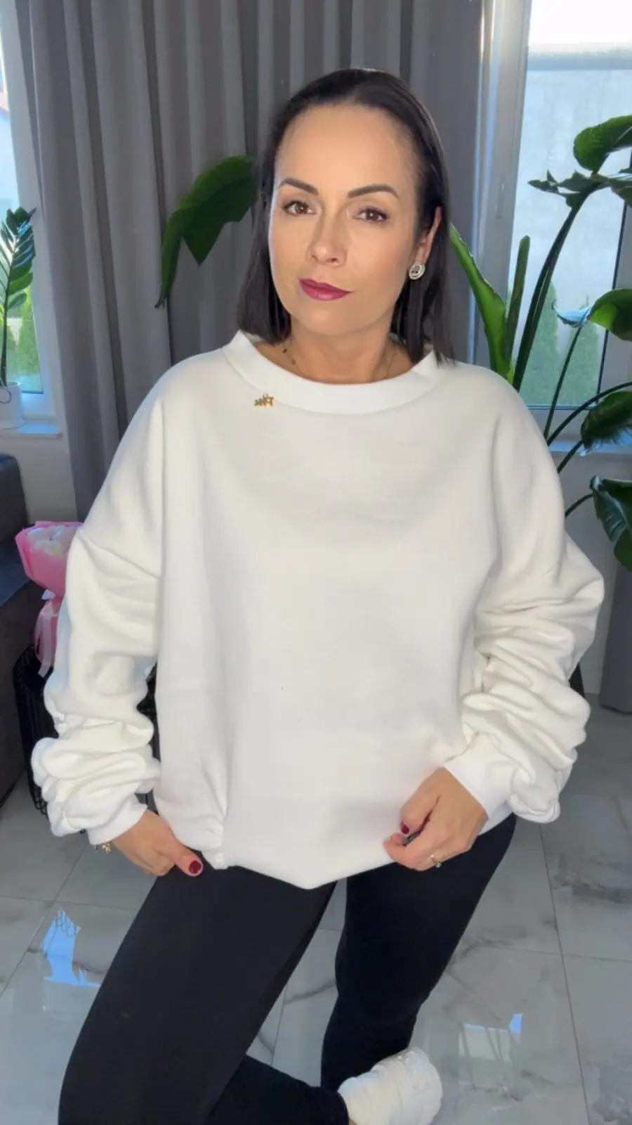 Bluza biała Pink Mania długa cieplutka – miniatura 5 z 12