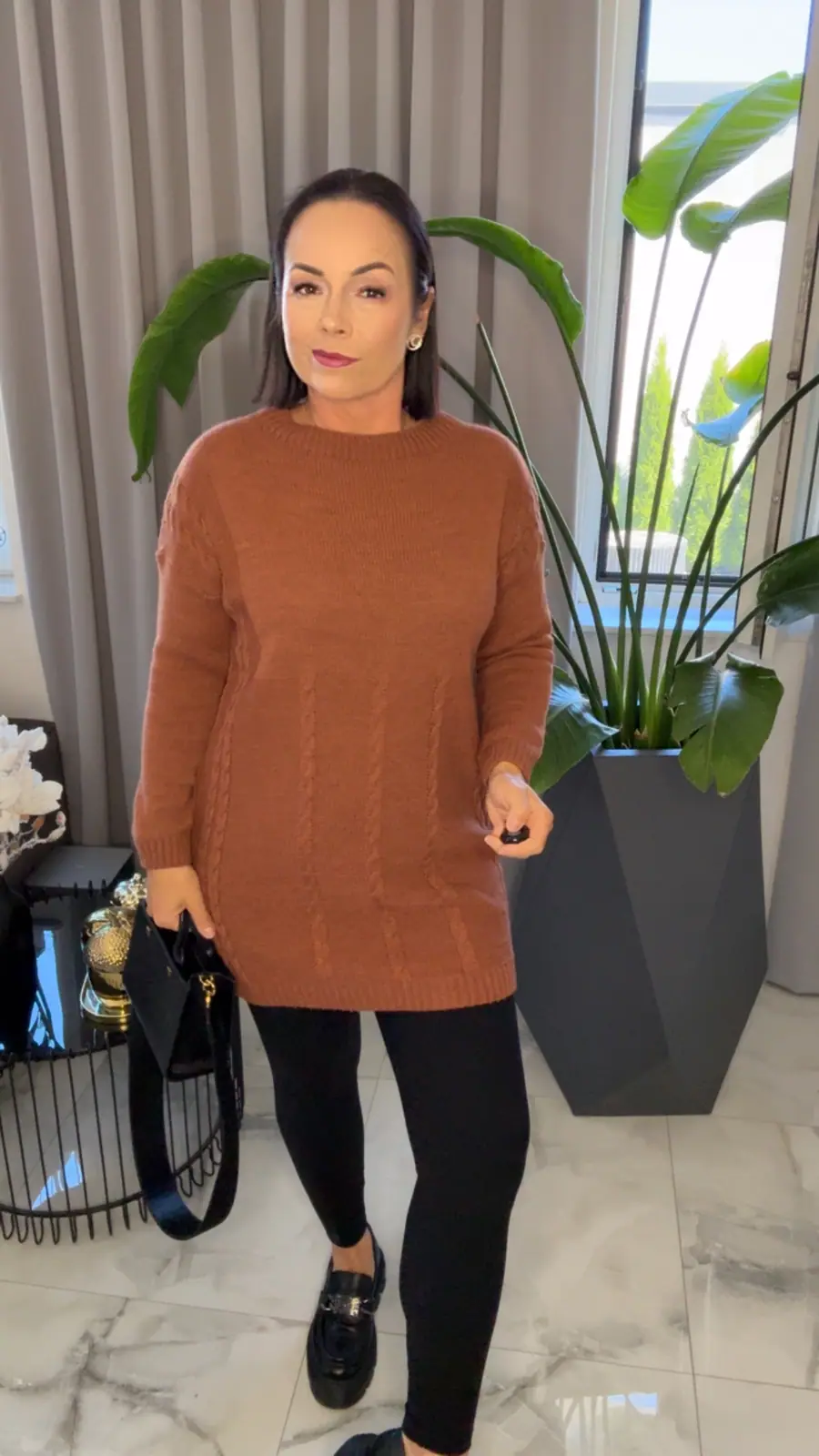 Sweter brązowy dłuższy z długim rękawkiem – miniatura 6 z 11