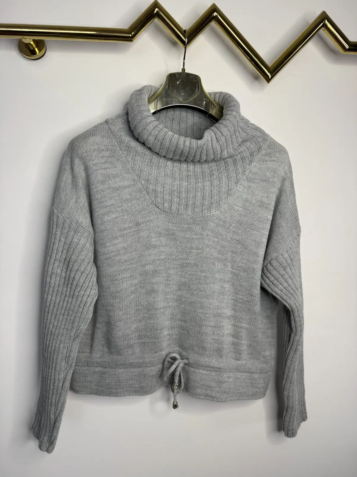 Sweter szary wiązany krótki elegancki – miniatura 10 z 10