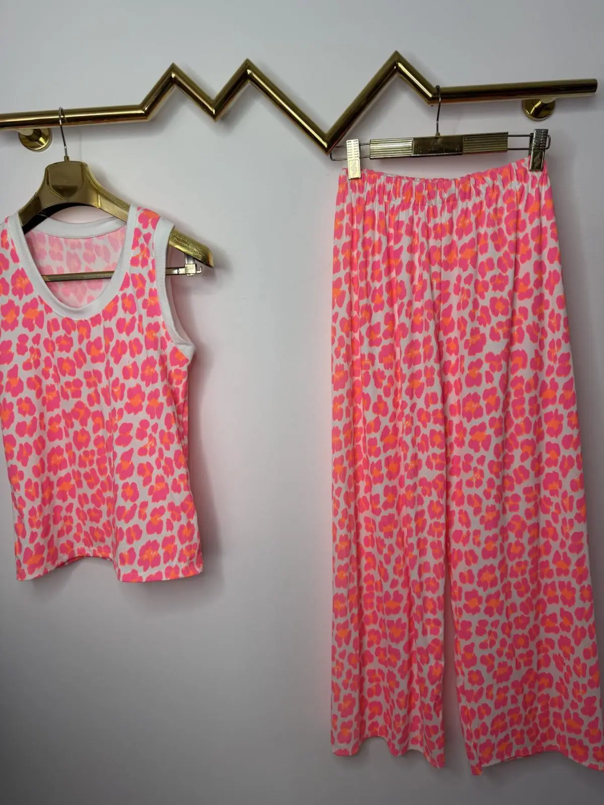 Komplet letni neon piękny dres panterka – miniatura 8 z 12