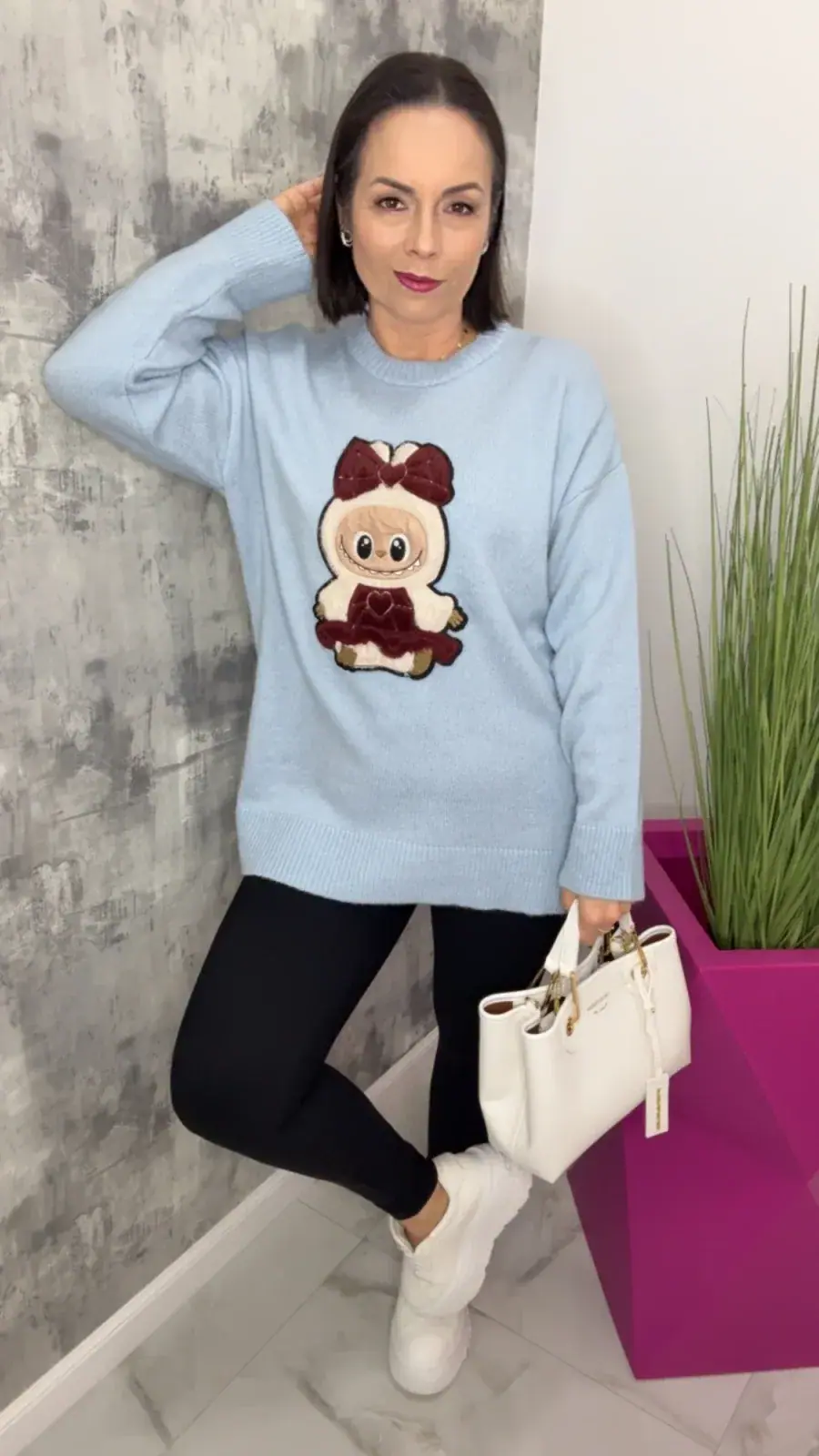 Sweter Lola Bianka niebieski labubu SALE – miniatura 4 z 10