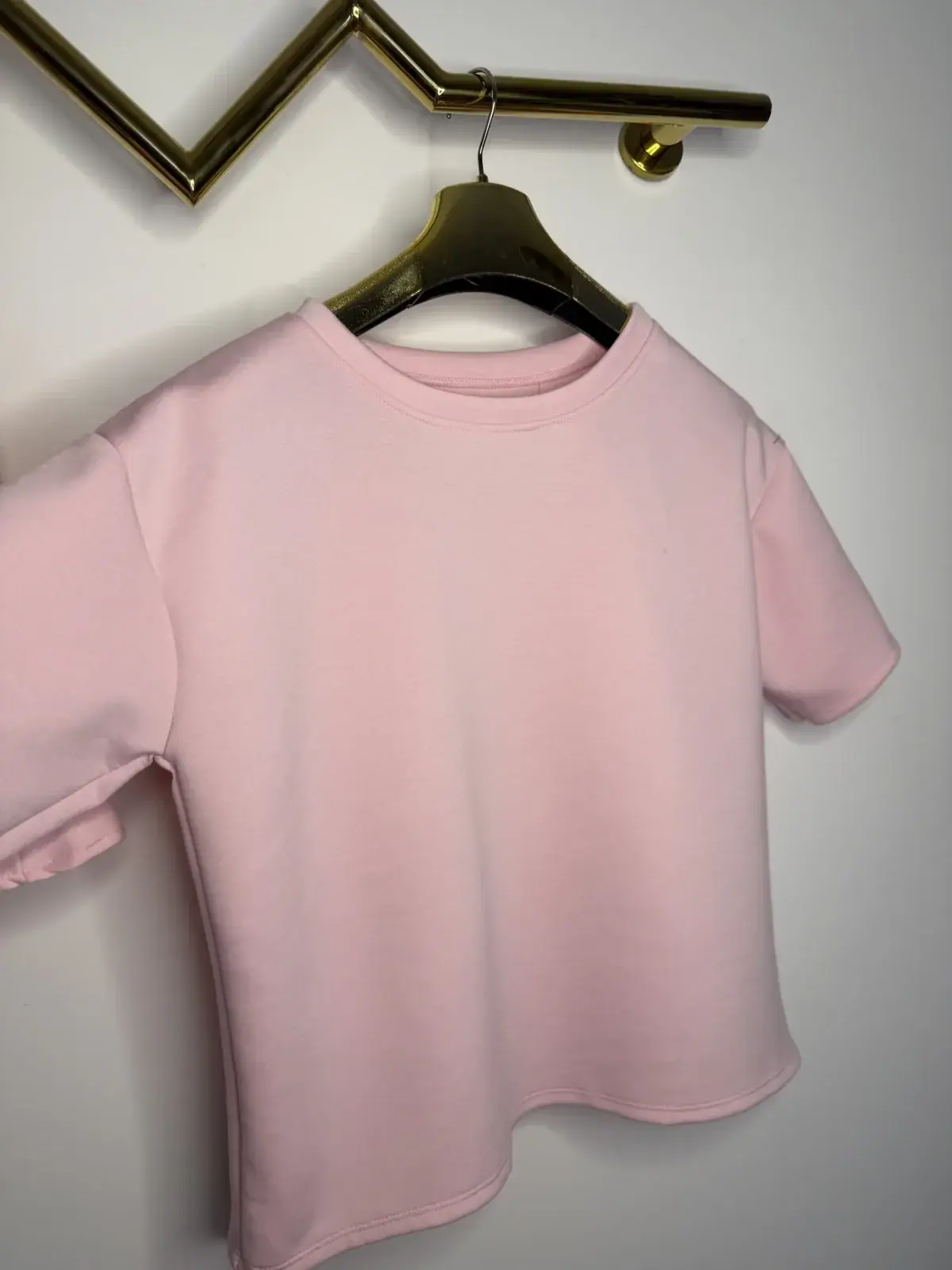 Komplet letni różowy tshirt i spodenki – miniatura 11 z 12