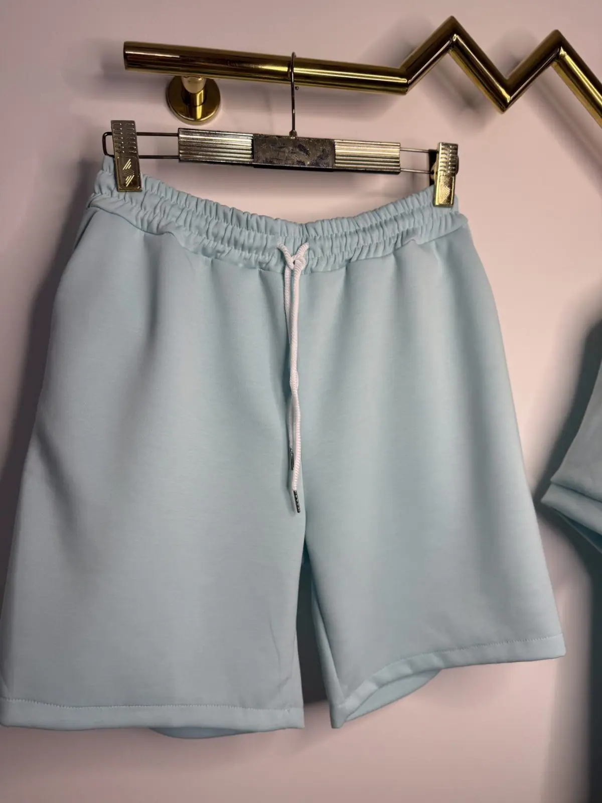 Komplet letni niebieski bermudy i bluza – miniatura 9 z 11