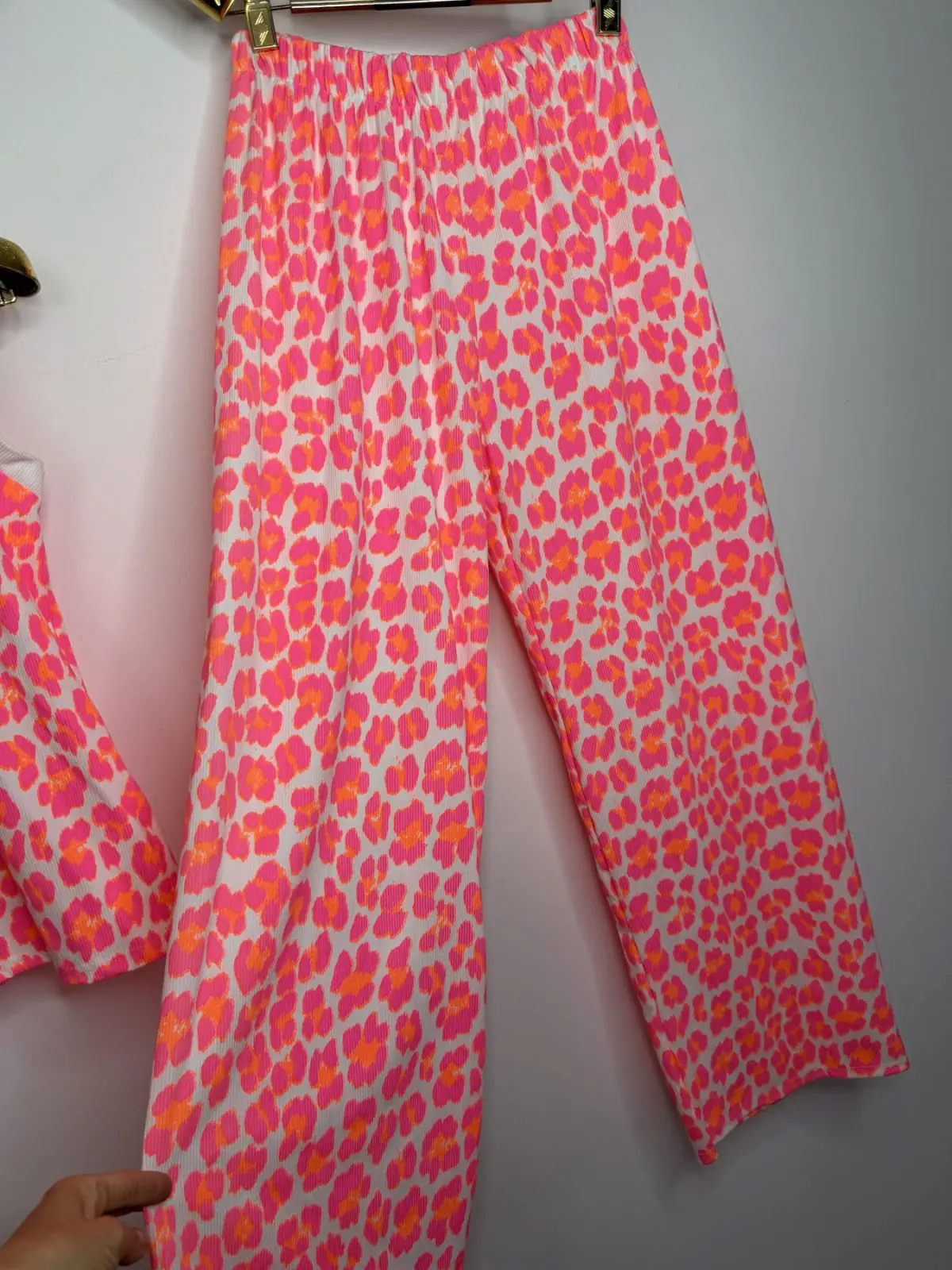 Komplet letni neon piękny dres panterka – miniatura 10 z 12