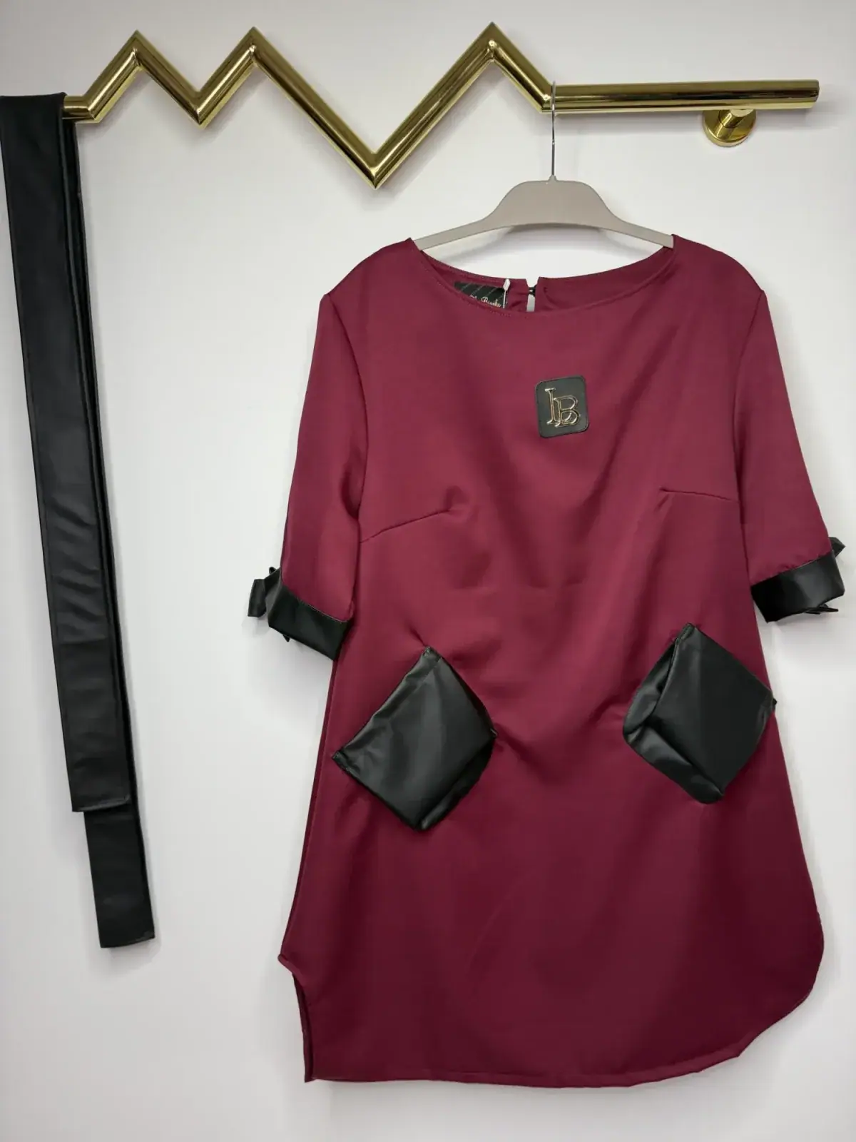 Sukienka Lola Bianka bordowa elegancka SALE – miniatura 7 z 12