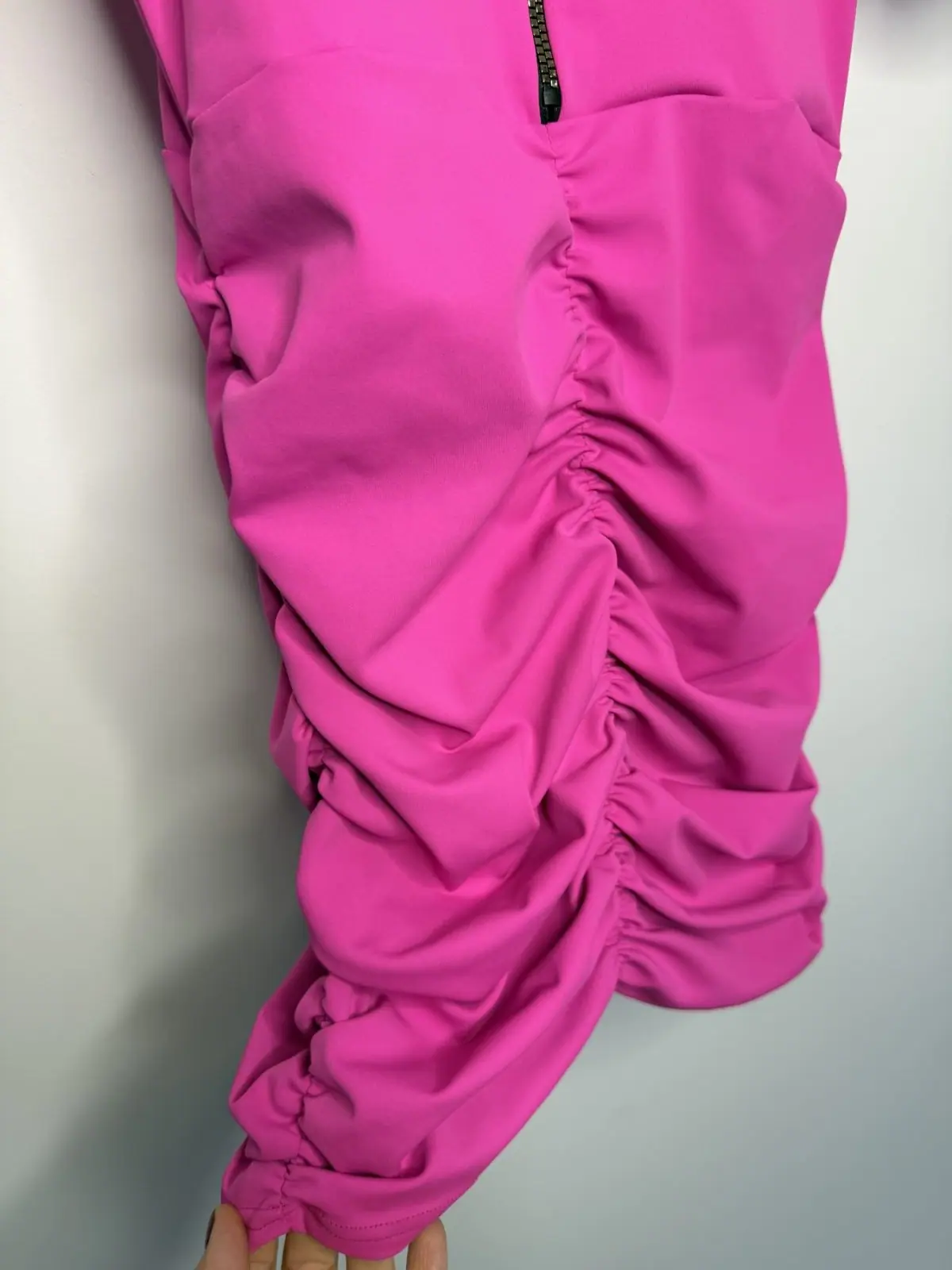 Sukienka różowa dopasowana Pink Mania Lola Bianka – miniatura 12 z 13