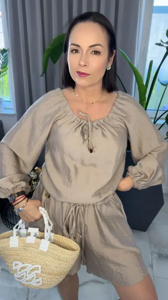 Kombinezon beżowy Pink Mania świetny, Lola Bianka, zdjęcie 2 z 2 – odzież damska Victoria Fashion