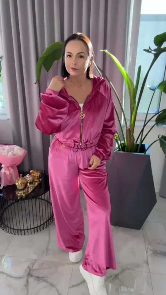 Dres Pink Mania welurowy różowy, Lola Bianka, zdjęcie 1 z 2 – odzież damska Victoria Fashion