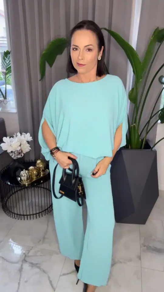 Komplet letni lazurowy elegancki wygodny, zdjęcie 1 z 2 – odzież damska Victoria Fashion