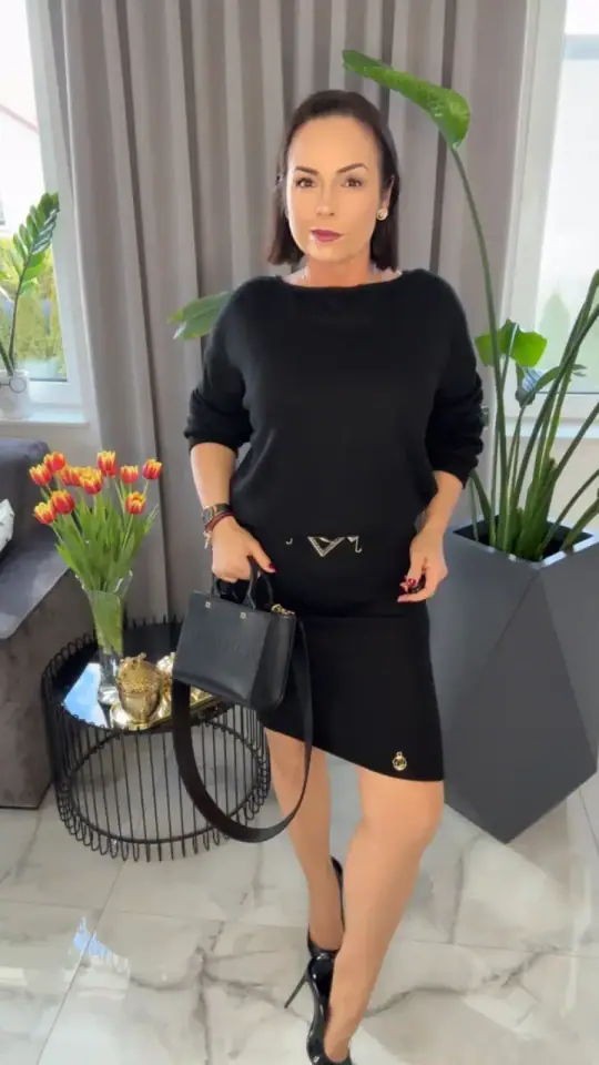 Komplet Lola Bianka czarny dzianinowy, zdjęcie 1 z 2 – odzież damska Victoria Fashion
