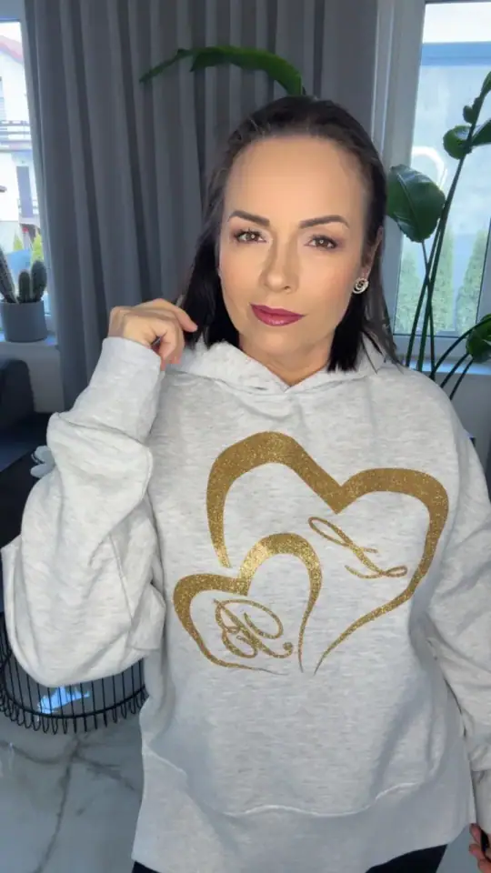 Bluza Lola Bianka szara dresowa, zdjęcie 2 z 2 – odzież damska Victoria Fashion