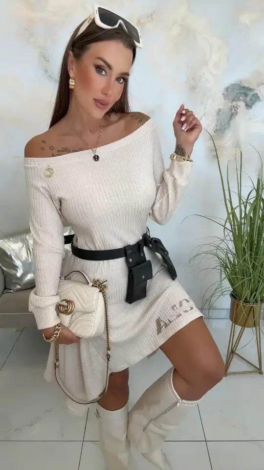 Sukienka Lola Bianka beżowa dzianinowa, zdjęcie 2 z 2 – odzież damska Victoria Fashion