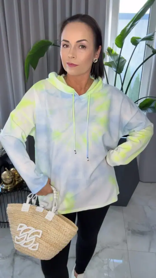 Bluza z kapturem fluo neon, zdjęcie 1 z 2 – odzież damska Victoria Fashion