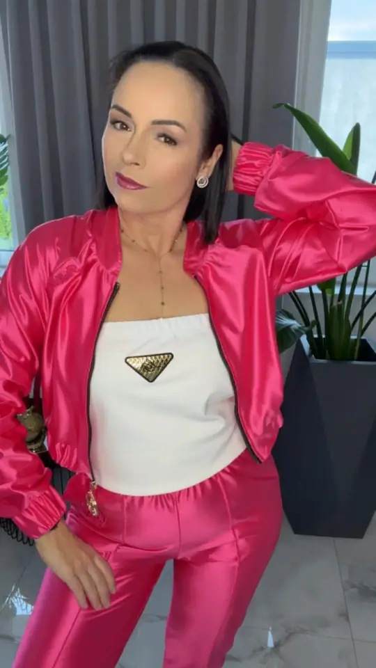 Dres różowy Lola Bianka Pink Mania satynowy, zdjęcie 1 z 2 – odzież damska Victoria Fashion