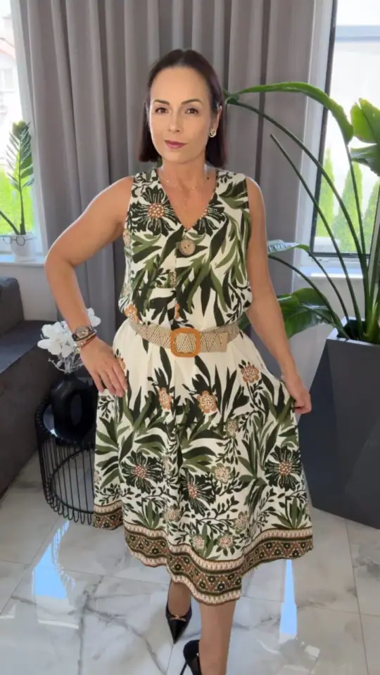 Sukienka elegancka bez rękawów piekna, zdjęcie 1 z 2 – odzież damska Victoria Fashion