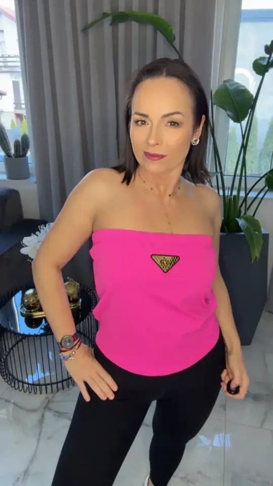 Top Lola Bianka tuba różowa, zdjęcie 2 z 2 – odzież damska Victoria Fashion