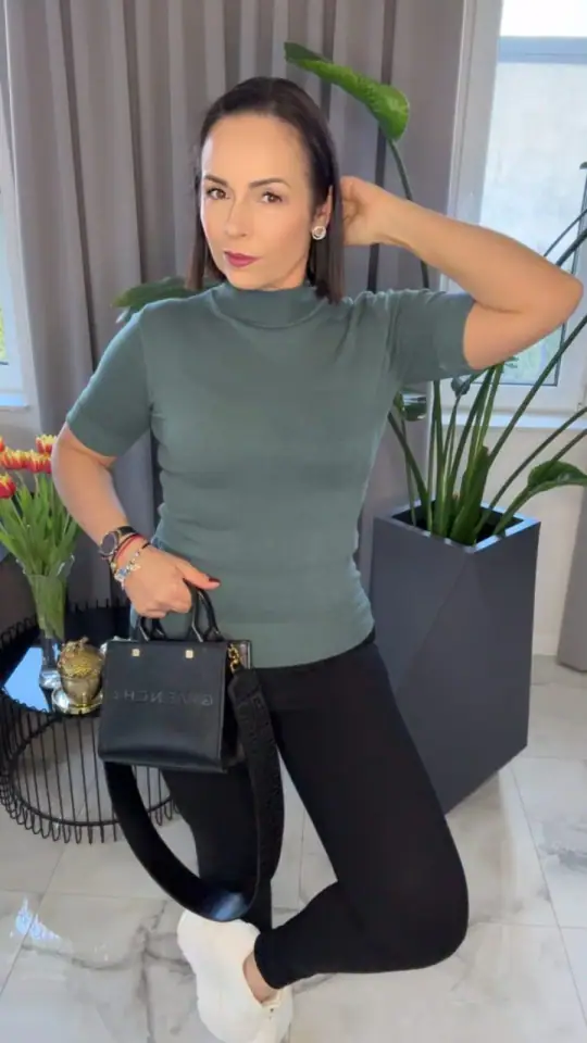 Półgolf damski khaki mięciutki, zdjęcie 1 z 2 – odzież damska Victoria Fashion
