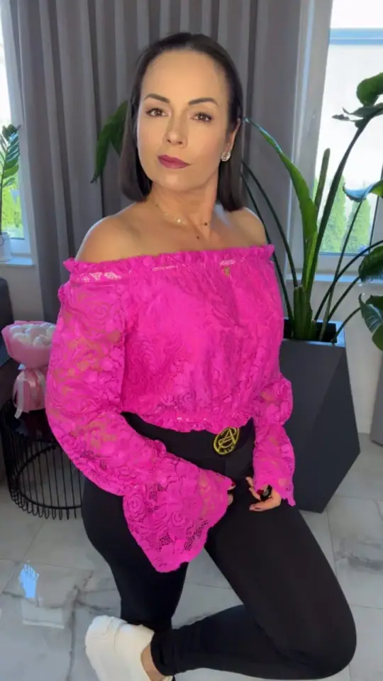Bluzka Pink Mania hiszpanka różowa, zdjęcie 2 z 2 – odzież damska Victoria Fashion