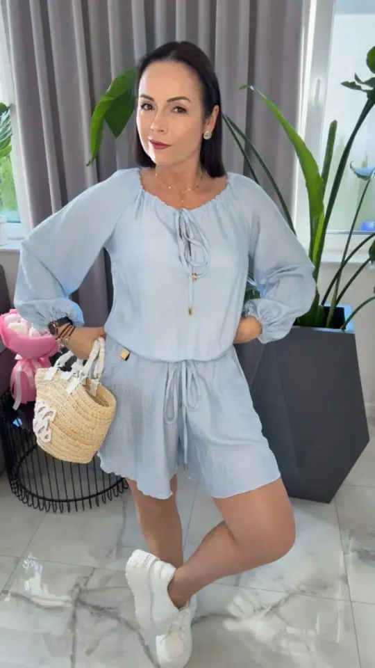 Kombinezon błękitny Pink Mania, Lola Bianka, zdjęcie 1 z 2 – odzież damska Victoria Fashion