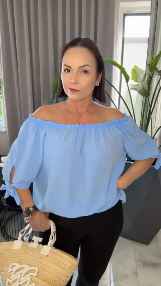 Bluzka hiszpanka błękitna piękna, zdjęcie 1 z 2 – odzież damska Victoria Fashion
