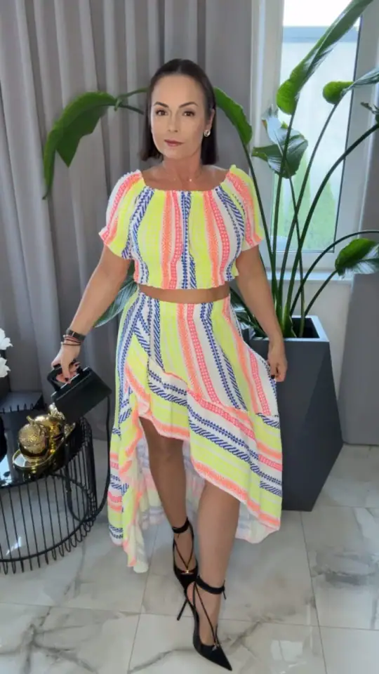 Komplet letni muślinowy neonowy top ze spódnicą, zdjęcie 1 z 2 – odzież damska Victoria Fashion