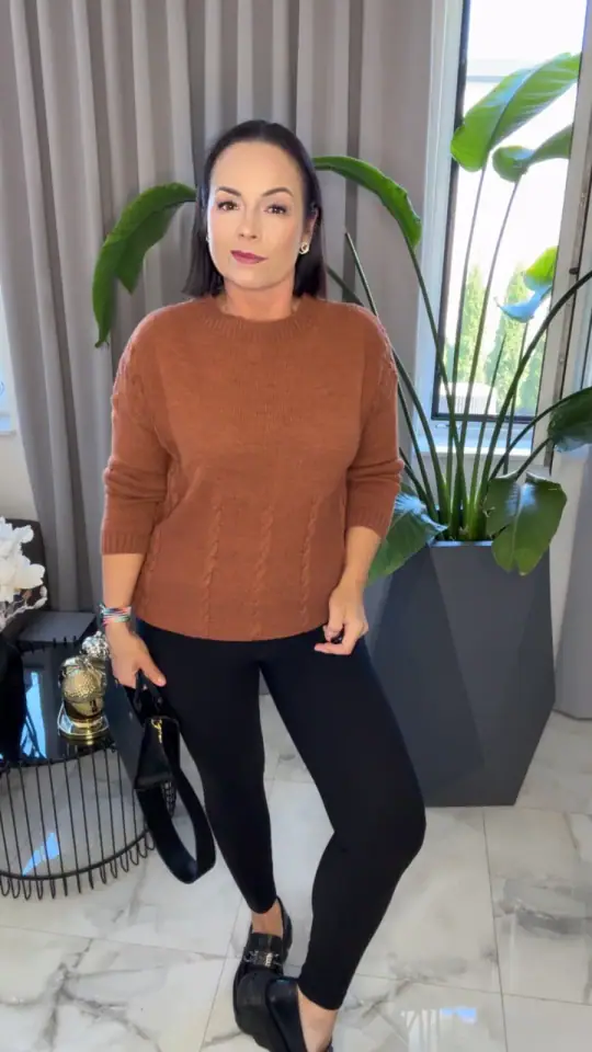 Sweter brązowy dłuższy z długim rękawkiem, zdjęcie 1 z 2 – odzież damska Victoria Fashion