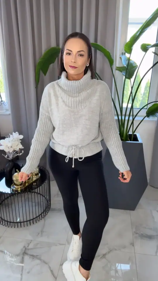 Sweter szary wiązany krótki elegancki, zdjęcie 2 z 2 – odzież damska Victoria Fashion