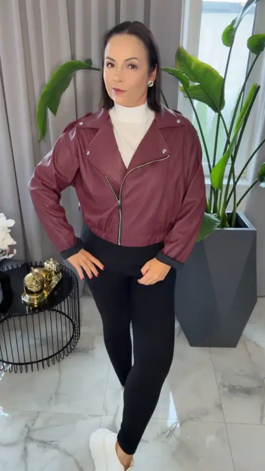 Kurtka bordowa ramoneska ekoskórka, zdjęcie 1 z 2 – odzież damska Victoria Fashion
