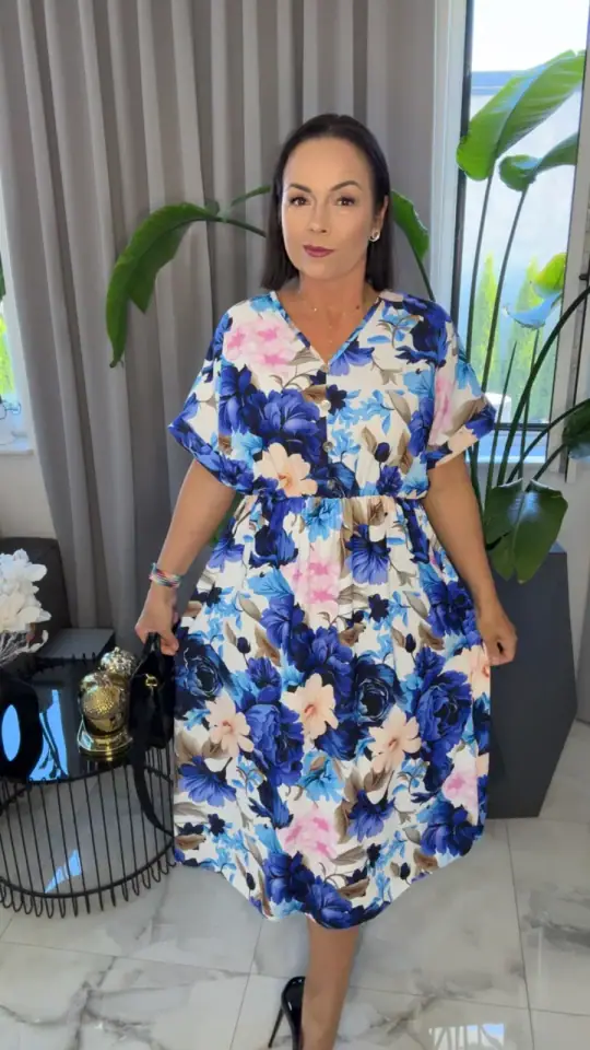 Sukienka wizytowa elegancka w kwiaty, zdjęcie 1 z 2 – odzież damska Victoria Fashion