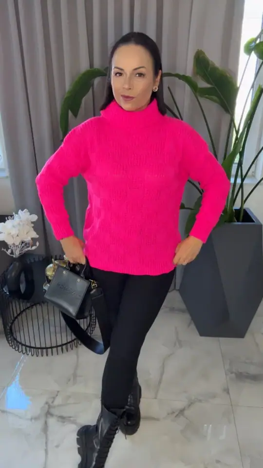 Sweter różowy golf SALE, zdjęcie 2 z 2 – odzież damska Victoria Fashion
