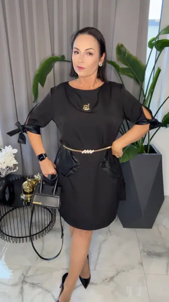 Sukienka Lola Bianka czarna ekoskórka, zdjęcie 2 z 2 – odzież damska Victoria Fashion