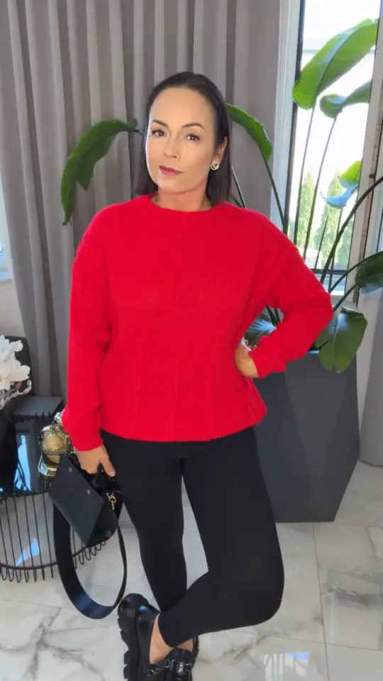 Sweter czerwony dłuższy z długim rękawkiem, zdjęcie 1 z 2 – odzież damska Victoria Fashion