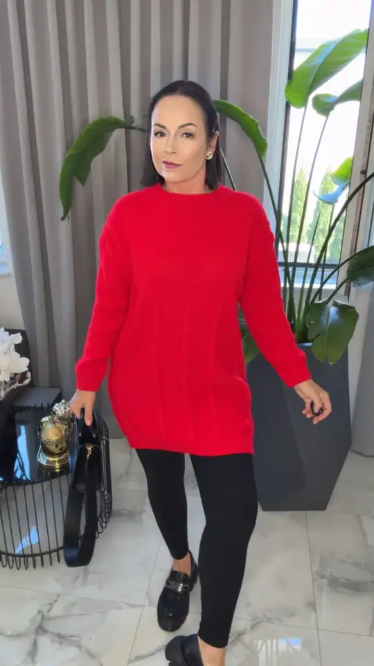Sweter czerwony dłuższy z długim rękawkiem, zdjęcie 2 z 2 – odzież damska Victoria Fashion