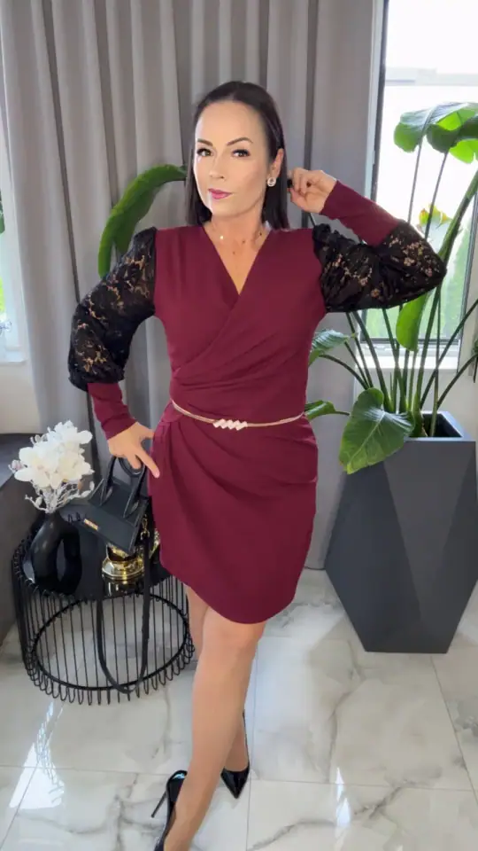 Sukienka bordowa elegancka z koronką, zdjęcie 1 z 2 – odzież damska Victoria Fashion
