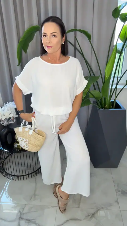Dres letni wygodny komplet biały, zdjęcie 1 z 2 – odzież damska Victoria Fashion