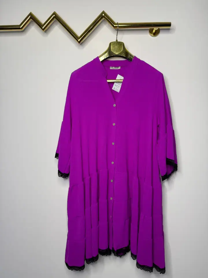 Sukienka z koronką hiszpanka oversize, zdjęcie 1 z 2 – odzież damska Victoria Fashion