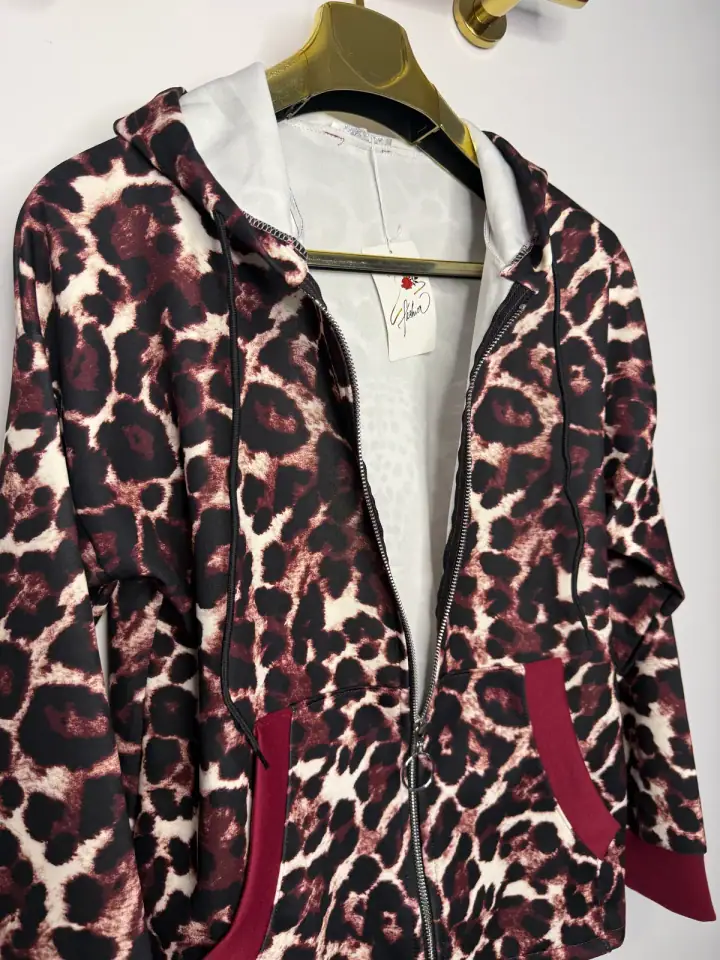 Bluza tygrys bordowa zapinana, zdjęcie 2 z 2 – odzież damska Victoria Fashion