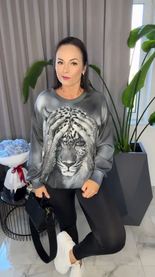 Bluza szara z tygrysem wygodna piękna, zdjęcie 2 z 2 – odzież damska Victoria Fashion