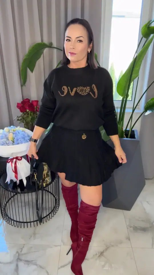 Komplet czarny Lola Bianka dzianinowy, zdjęcie 2 z 2 – odzież damska Victoria Fashion