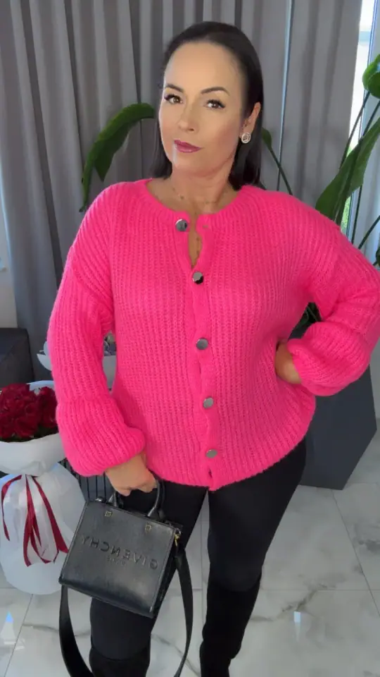 Sweter różowy zapinany piękny, zdjęcie 2 z 2 – odzież damska Victoria Fashion