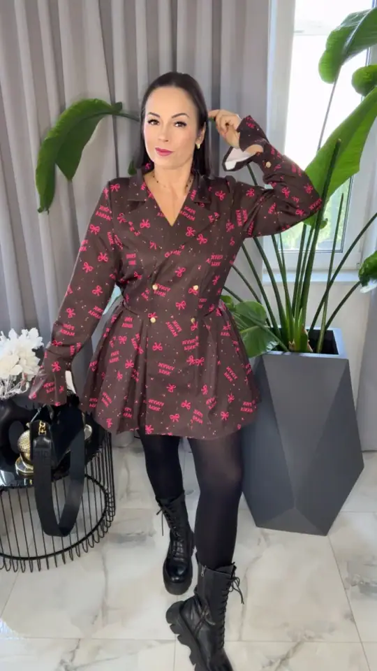 Komplet brązowy Pink Mania marynarka i spodenki, Lola Bianka, zdjęcie 1 z 2 – odzież damska Victoria Fashion
