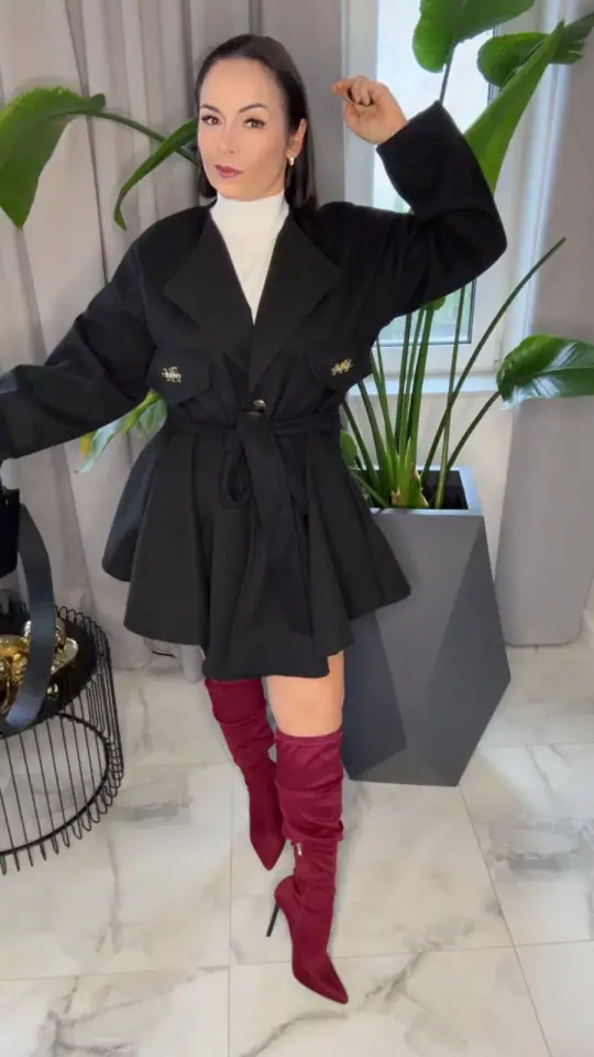 Płaszcz Pink Mania Lola Bianka czarny piękny, zdjęcie 2 z 2 – odzież damska Victoria Fashion