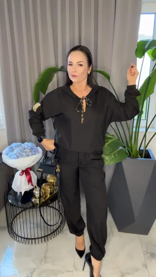 Dres czarny Lola Bianka elegancki komplet, zdjęcie 2 z 2 – odzież damska Victoria Fashion